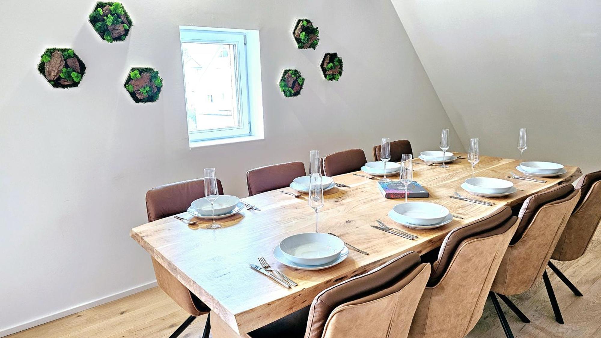 Wood World Luxury - Massage - Bergblick - Tranpolin- Parken Appartement Markdorf Buitenkant foto