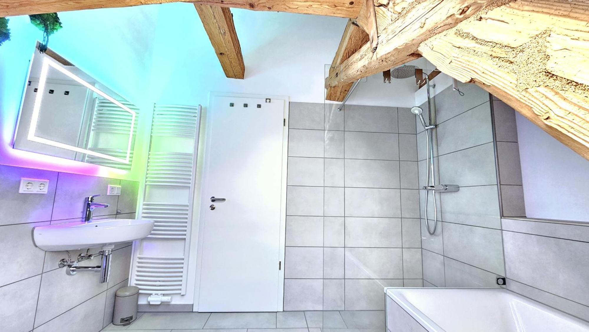Wood World Luxury - Massage - Bergblick - Tranpolin- Parken Appartement Markdorf Buitenkant foto
