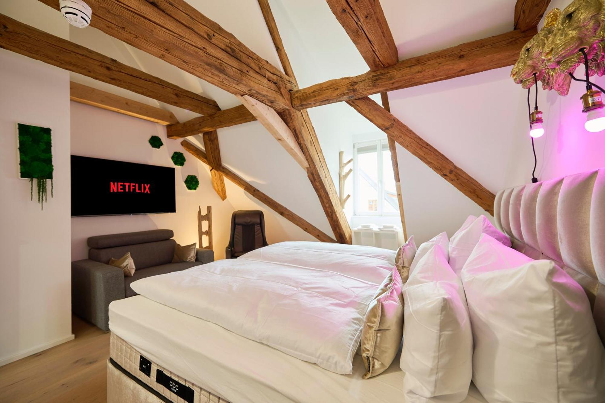 Wood World Luxury - Massage - Bergblick - Tranpolin- Parken Appartement Markdorf Buitenkant foto