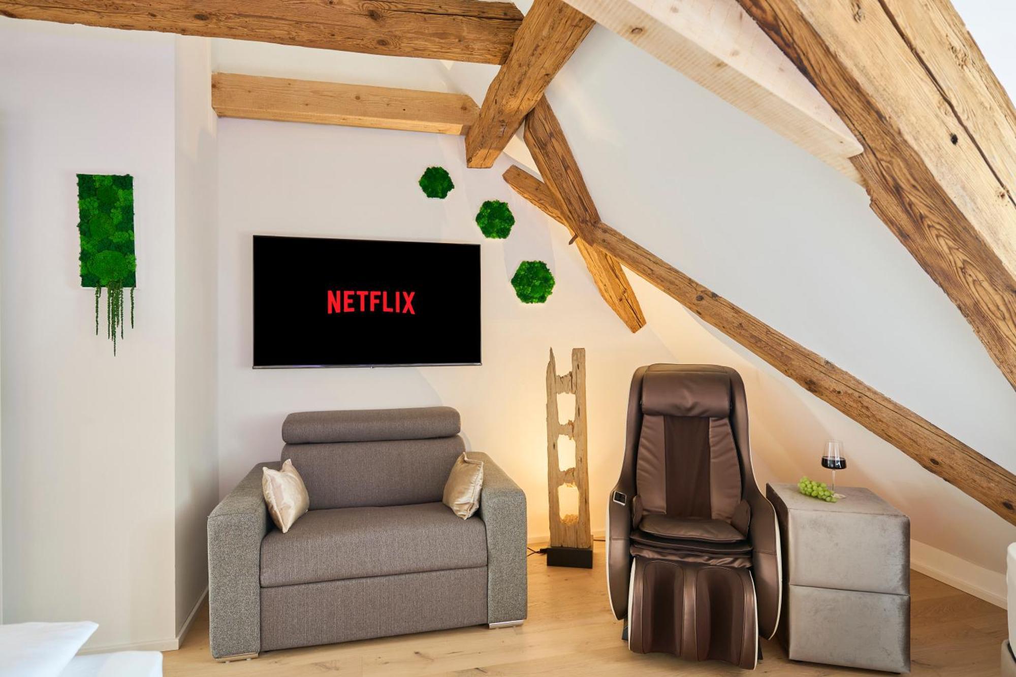 Wood World Luxury - Massage - Bergblick - Tranpolin- Parken Appartement Markdorf Buitenkant foto