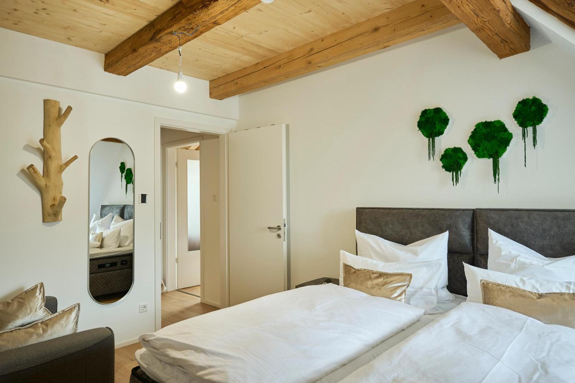 Wood World Luxury - Massage - Bergblick - Tranpolin- Parken Appartement Markdorf Buitenkant foto